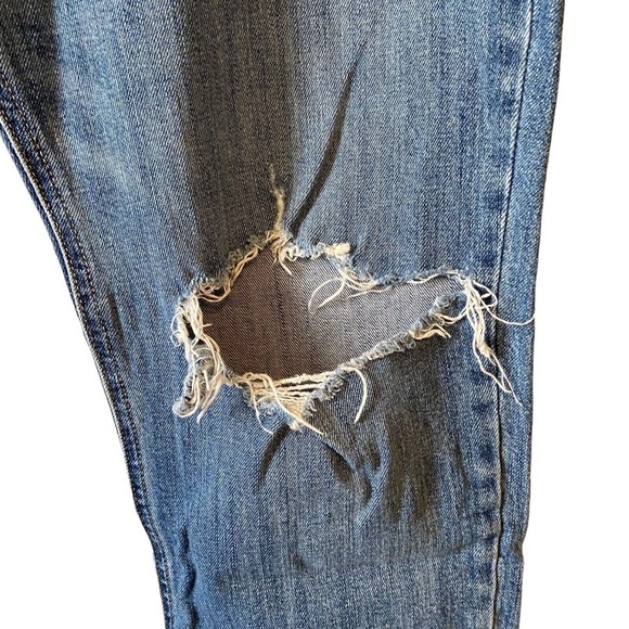 Old Navy‎ Women’s Size 14 Boyfriend Jeans Raw Hem Distressed Ripped Retro - Picture 8 of 15